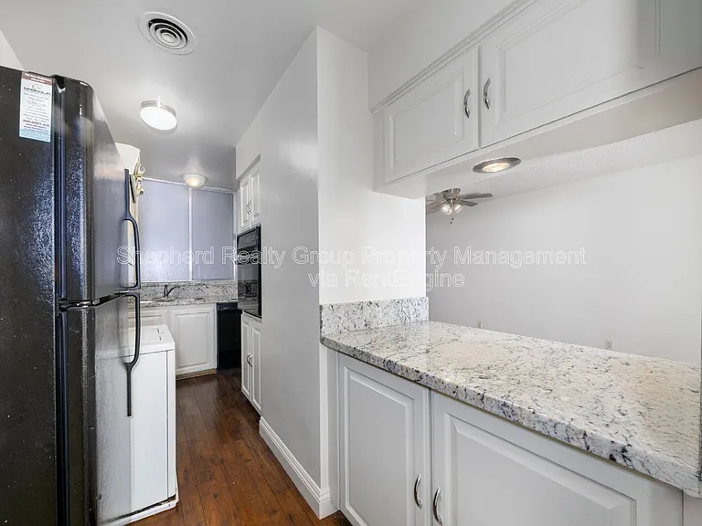 6979 Palm Ct #109-B — Photo 3