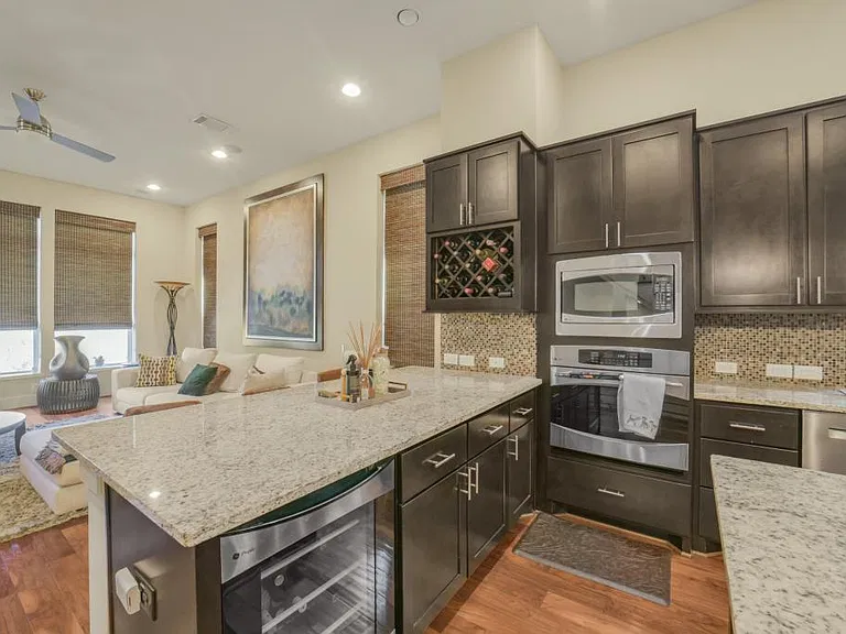 5425A Hidalgo St — Photo 15