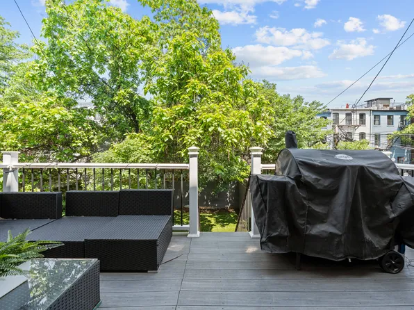 609 Lexington Avenue image 39 of 43