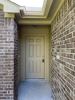 4 Bedroom/2 Bath in Lake Conroe Hills — Photo 1