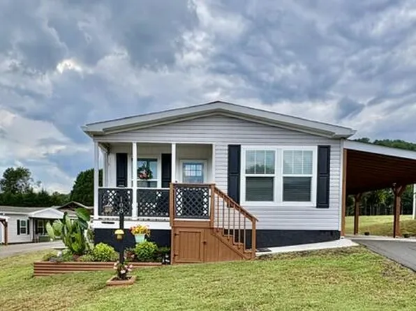 108 N Gemstone Ave, Franklin, NC 28734