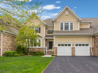 12 Donlavage Way #94, West Orange, NJ 07052