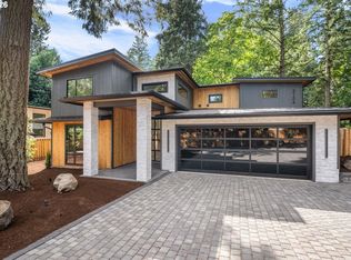 5154 SW Dawn St, Lake Oswego, OR 97035
