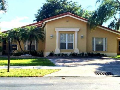 16520 SW 99th St, Miami, FL, 33196
