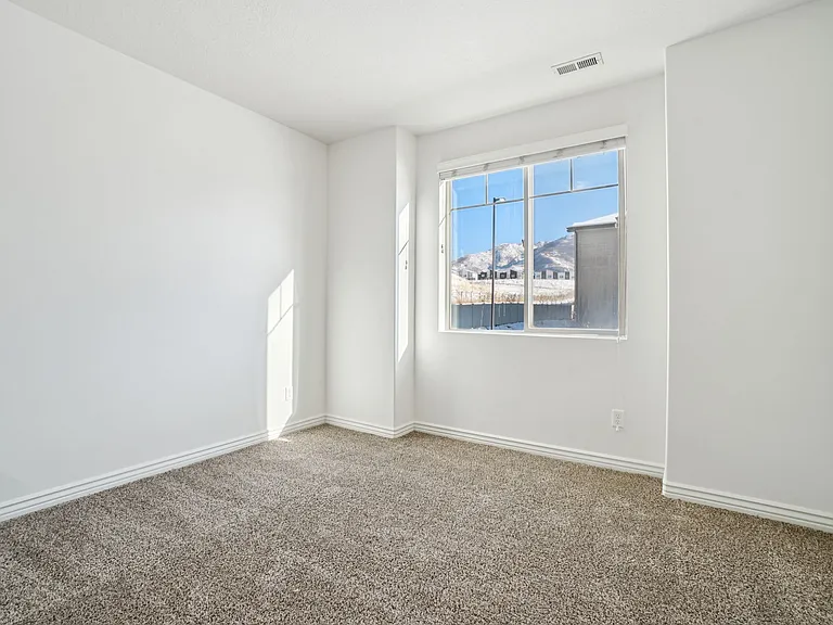 Eastgate at Greyhawk — Photo 29