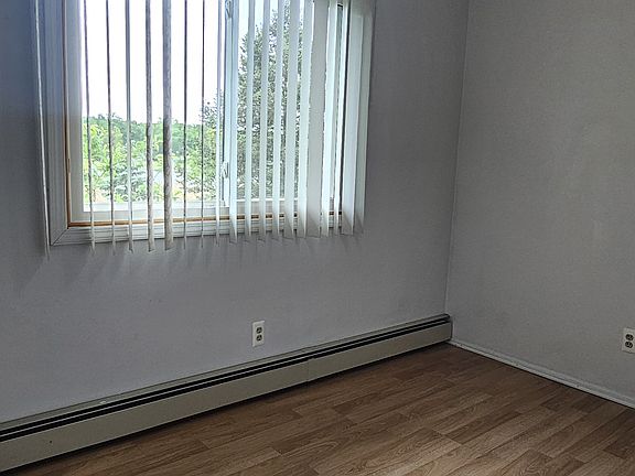 5th image of 5001 W 82nd Ct #D