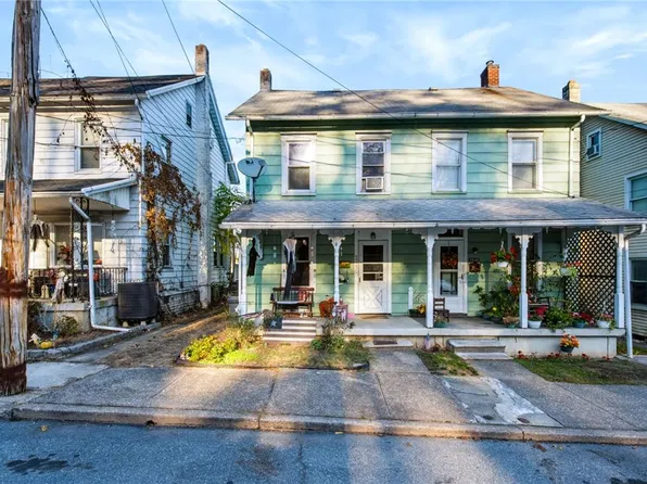 5247 3rd St, Whitehall, PA 18052