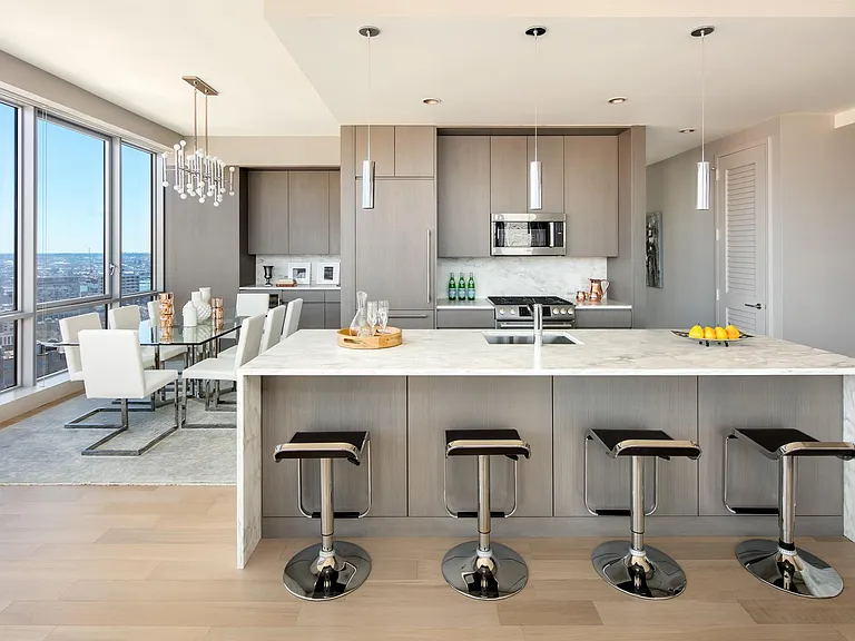 160 Madison Ave #PHD — Photo 1