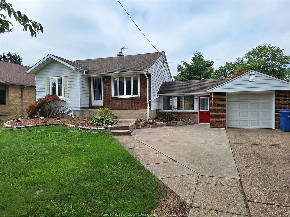 1st image of 3987 Casgrain Dr