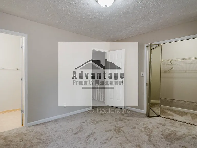 2782 Country Ct SE #B — Photo 16