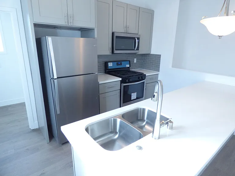 1258 N Hobart Blvd — Photo 5