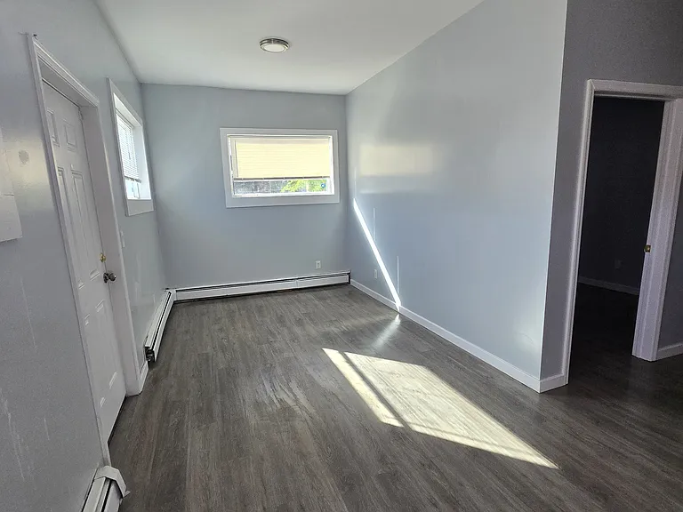 6 Main St #1 — Photo 5
