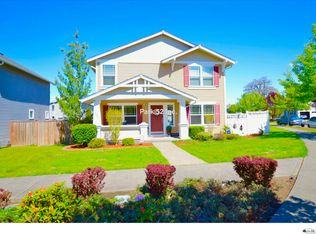 2234 Wallace Loop, Dupont, WA 98327