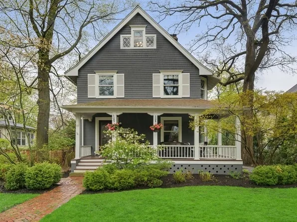 1029 Lake Ave, Wilmette, IL 60091