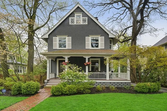 1029 Lake Ave photo 1
