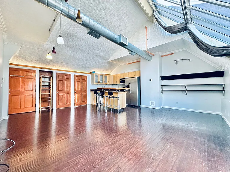 831 Chapel St — Photo 10