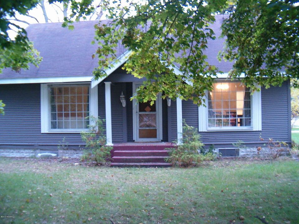 1st image of 4790 36th St SW