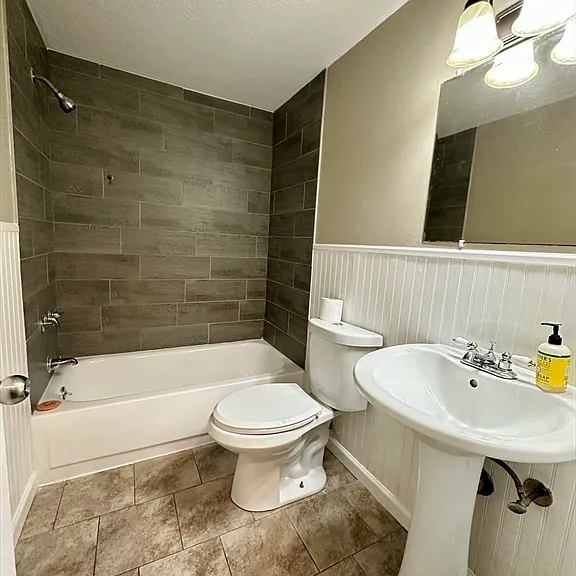 7 Maple Crest Cir #E — Photo 12