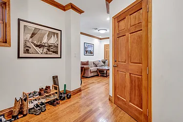 Rented by Avi Nash Associates