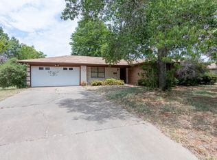 2110 Rawhide Trl, Henrietta, TX 76365