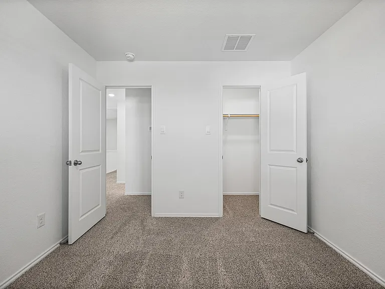 310 Puerto Plata Ave — Photo 16