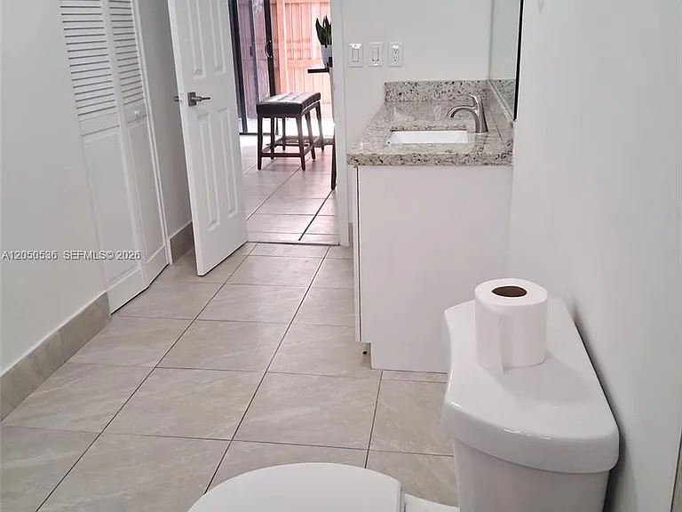 1231 SW 136th Pl #B — Photo 10