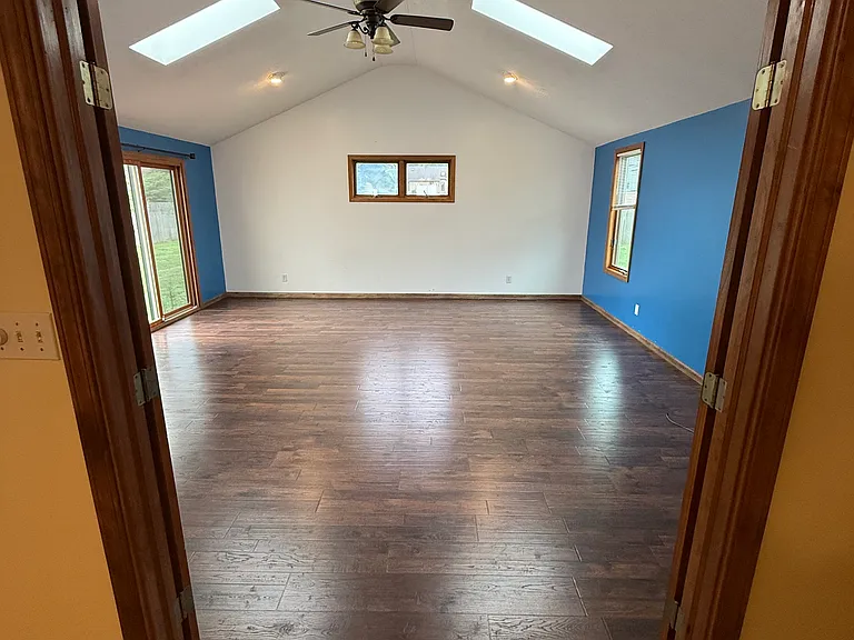 3864 Greenbriar Dr — Photo 12