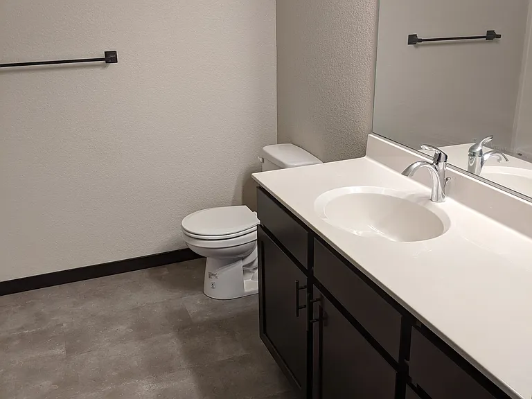 3149 Gateway Dr #5 — Photo 3