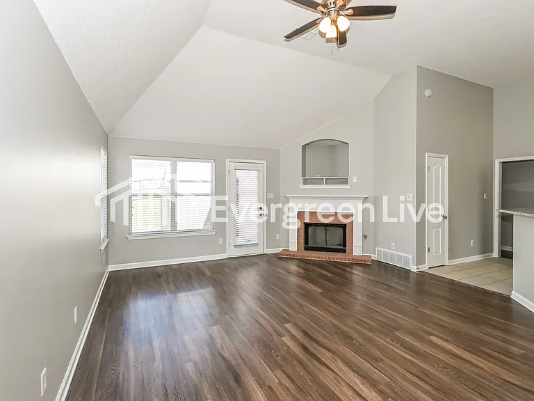 55 Hidden Garden Dr — Photo 2