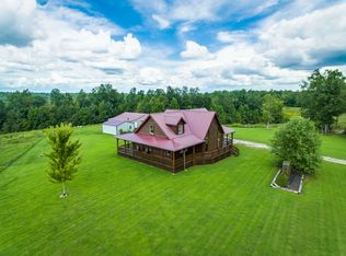 399 Coal Ln, Monterey, TN 38574