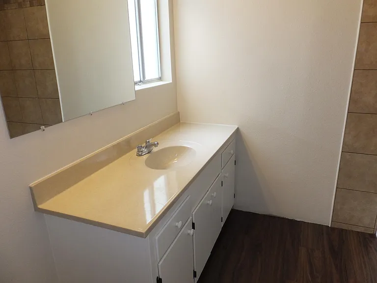 6890 N Paramount Blvd #12 — Photo 9