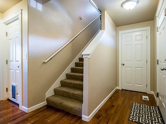 3rd image of 1100 Peachwood Ct