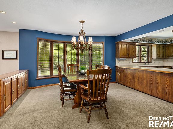 5th image of 6025 Blythefield Ave NE