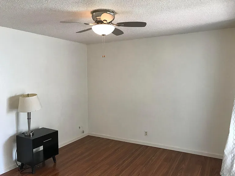 2600 Laguna Cir #E — Photo 20