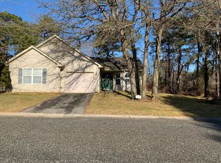 343 Gardenia Dr, Whiting, NJ