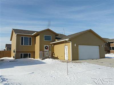 1st image of 613 S Raven Ave