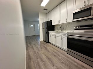 3156 Mary St APT C, Miami, FL 33133