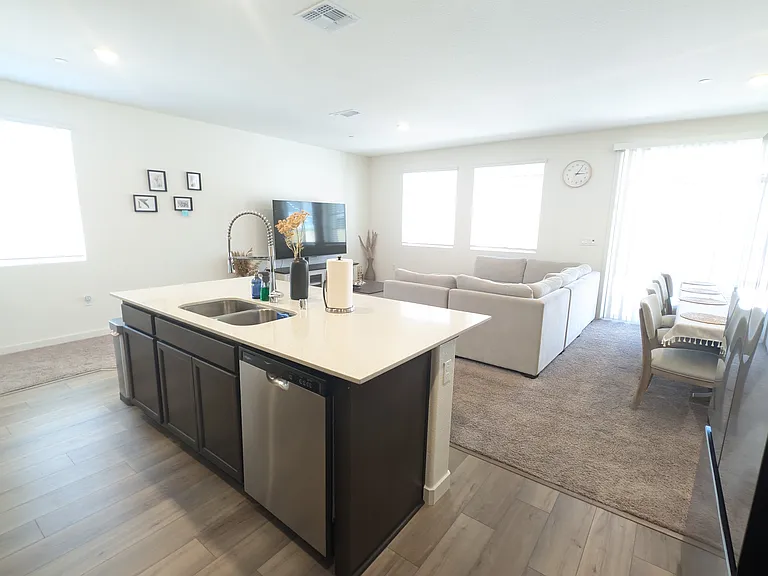 8341 Orla Way — Photo 8
