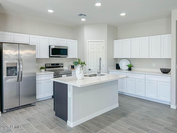 4th image of 9125 W REVENTON Drive