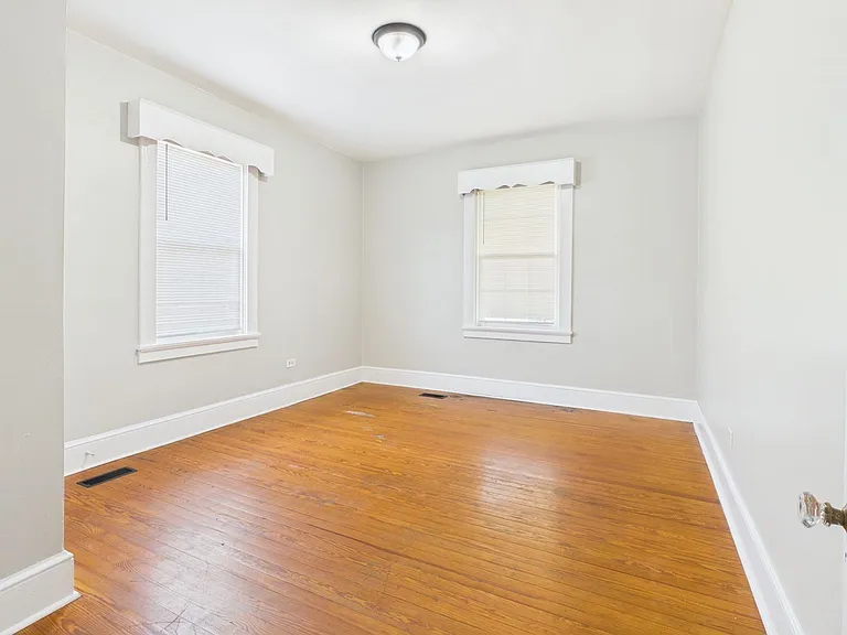 512 Maple St — Photo 12