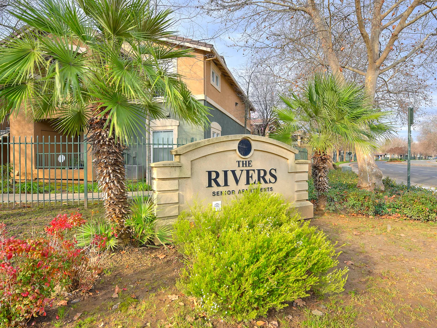 Rivers Senior — Photo 3