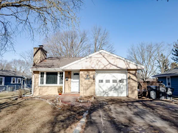 1036 Summit AVENUE, Waukesha, WI 53188