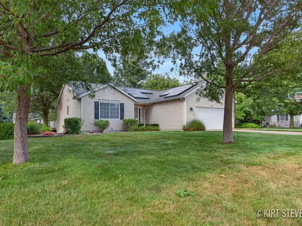 5911 Frostline Dr, Allendale, MI 49401