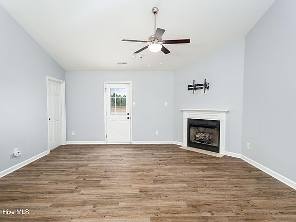 3rd image of 375 Nine Mile Road