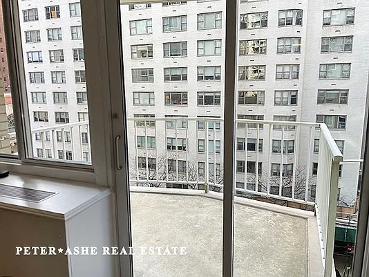 Rented by Peter Ashe | media 81