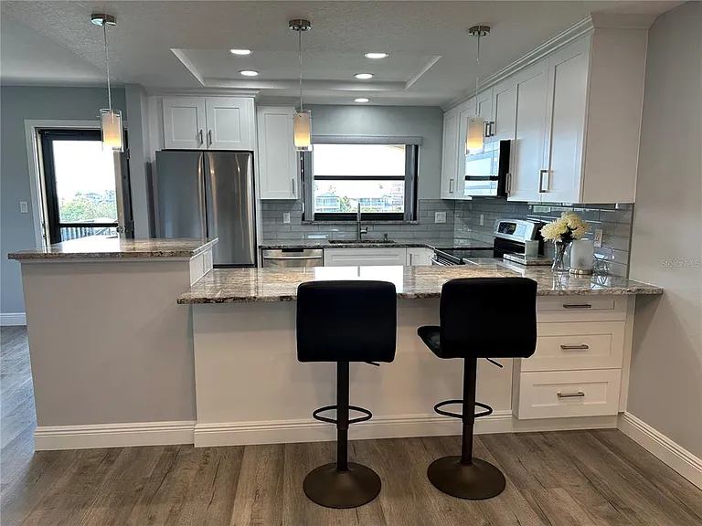 12500 Capri Cir N #401 — Photo 7