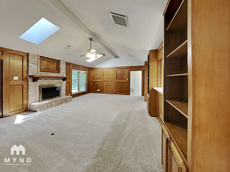 15710 Fern Ridge St — Photo 2