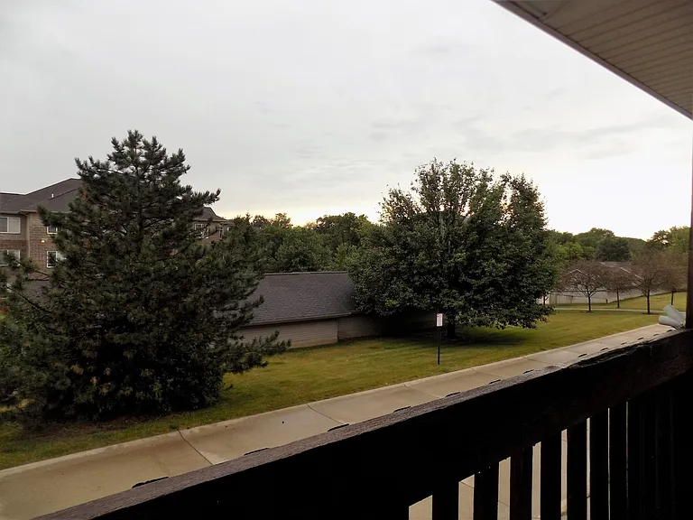 4421 E Court St — Photo 26
