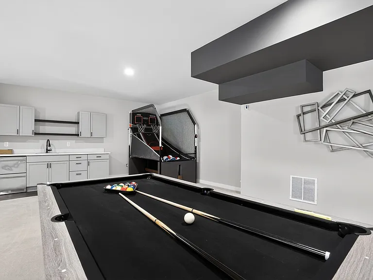 19503 Waneta Dr — Photo 24