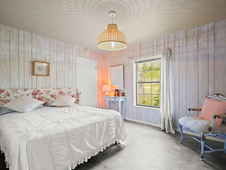 10518 Signal Hill Rd — Photo 13